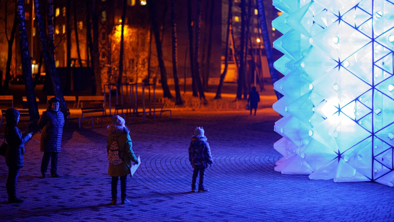 Kultūras pieejamība un svētku noskaņa Rīgas apkaimēs Ziemassvētku gaidīšanas laikā 