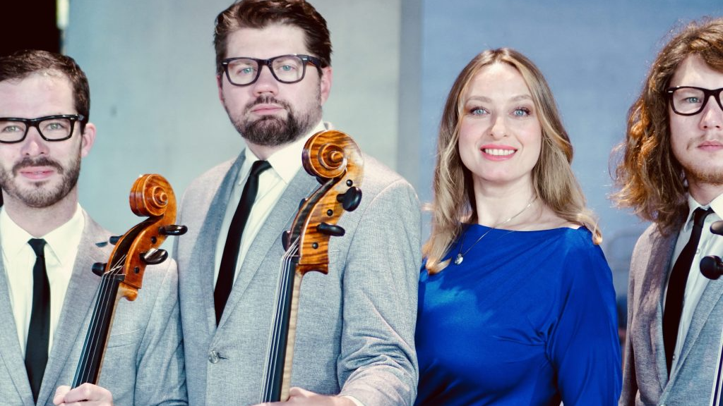 Operdziedātājas Sonoras Vaices un čellu trio “Melo-M” koncerti “Brīnumskaņas Rīgas ielās”