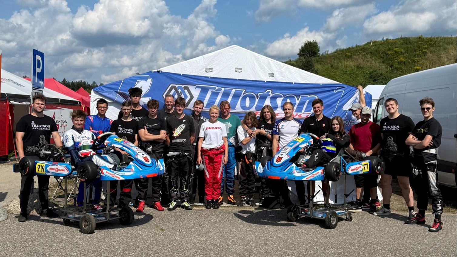 Noslēdzies jauniešu izglītojošais projekts “Tillotson Kartingu Akadēmija 2025”