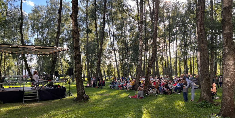 Pļavnieku Zaļajā birzī atgriežas Vasaras kultūrtelpa “Strops”