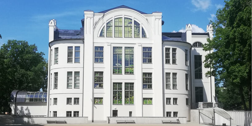 Vasaras vakaru stāsti Kultūras pils “Ziemeļblāzma” parkā