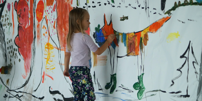 Zīmējumu un objektu izrāde bērniem “Vilks”