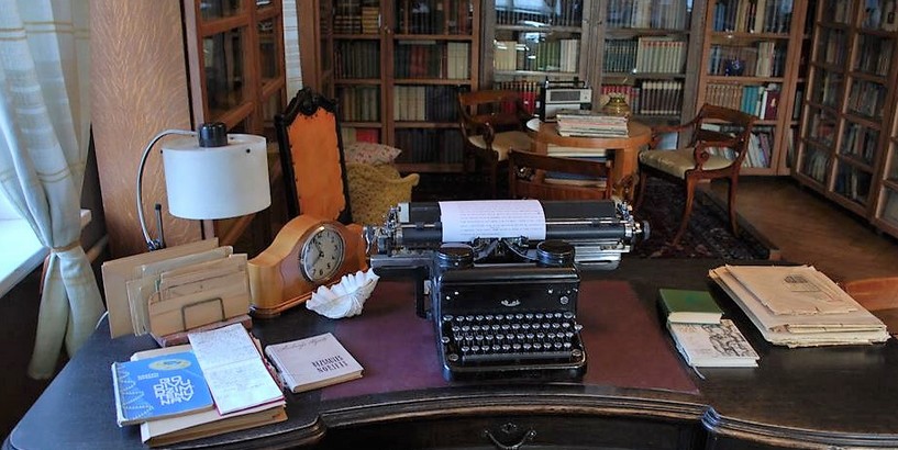 ANDREJA UPĪŠA MUZEJĀ GAIDĀMS “VAKARLĒPJU UZLIDOJUMS”