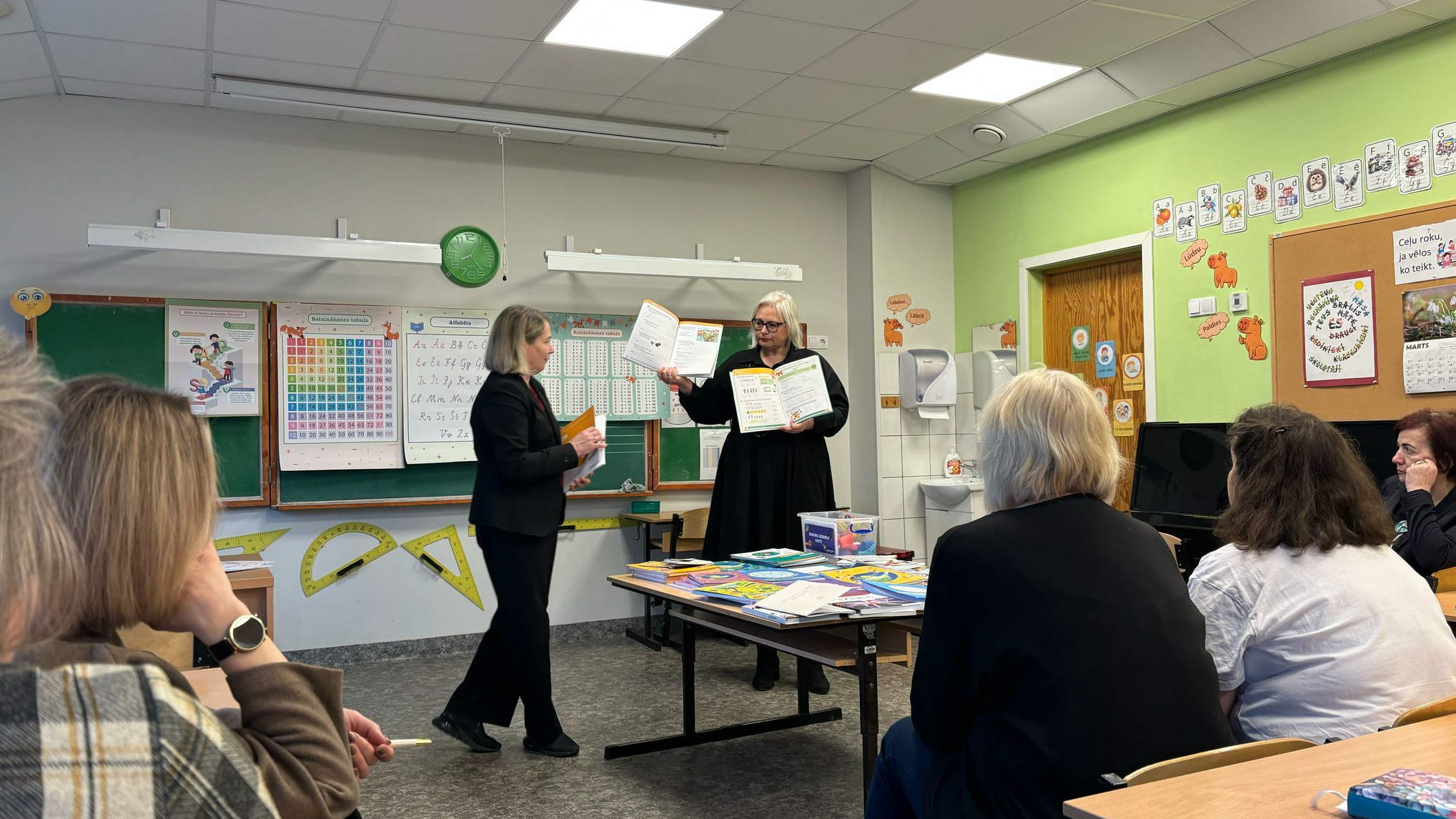 Rīgas 72. vidusskolas sadarbība  ar izdevniecību "Skolas Vārds"