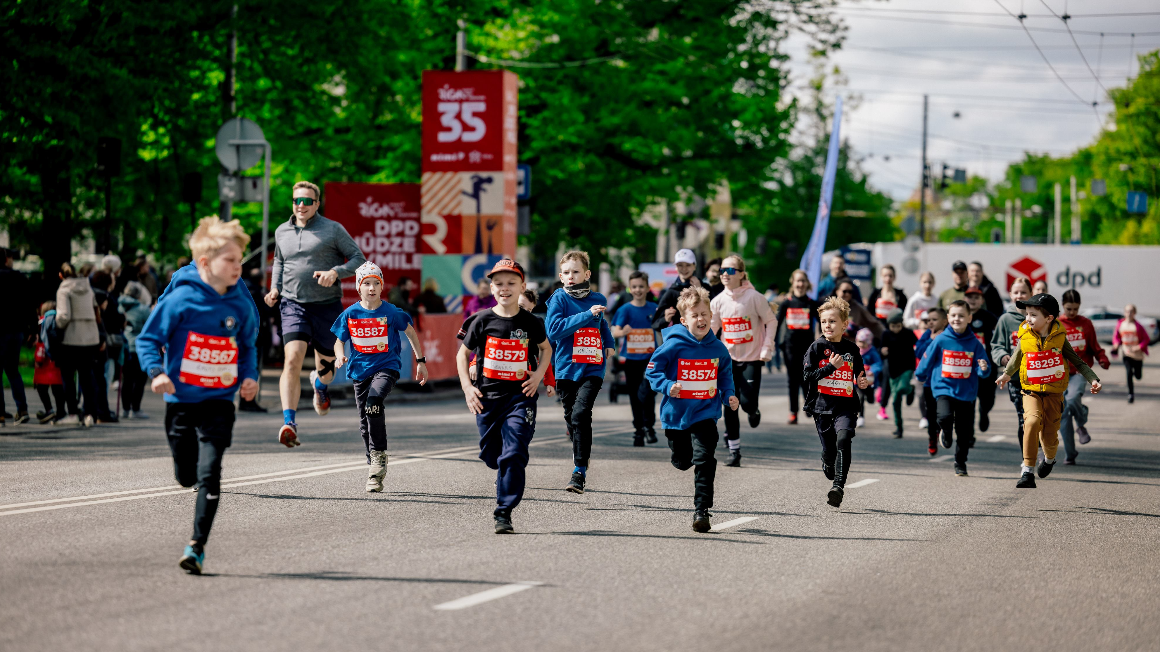 Rimi Rīgas maratons uzsāk reģistrāciju Latvijas Skolu kausam