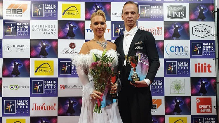 Latvijas pārim sudrabs Eiropas čempionātā senioriem Standartdejās 