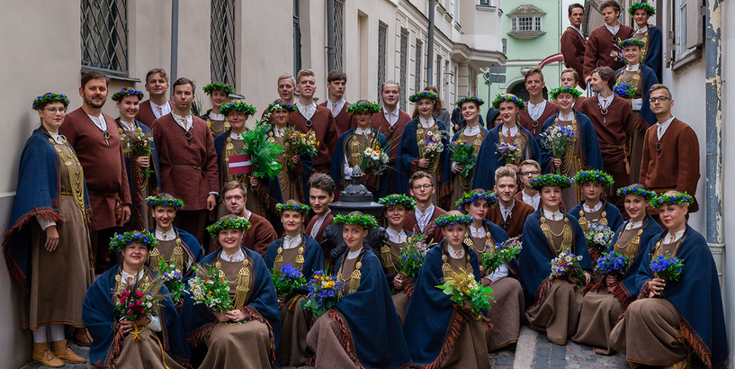 Jauniešu koris "Balsis" aicina apmeklēt koncertu Akustiskajā koncertzālē "Īle"