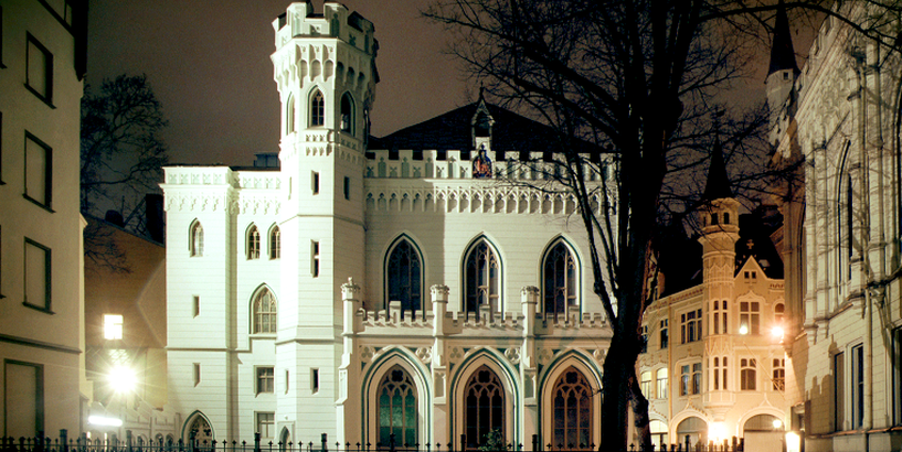 Mazās ģildes ēkai - 155