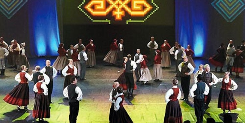 Deju kolektīvu apvienība „LIESMA” rīko vidējās paaudzes deju kolektīva „OGLĪTE” 21 gada jubilejas koncertu 