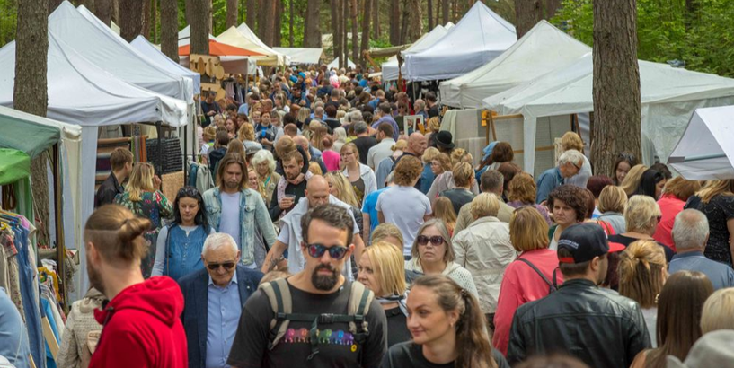 PIETEIKŠANĀS DALĪBAI 50. GADATIRGŪ IR SĀKUSIES
