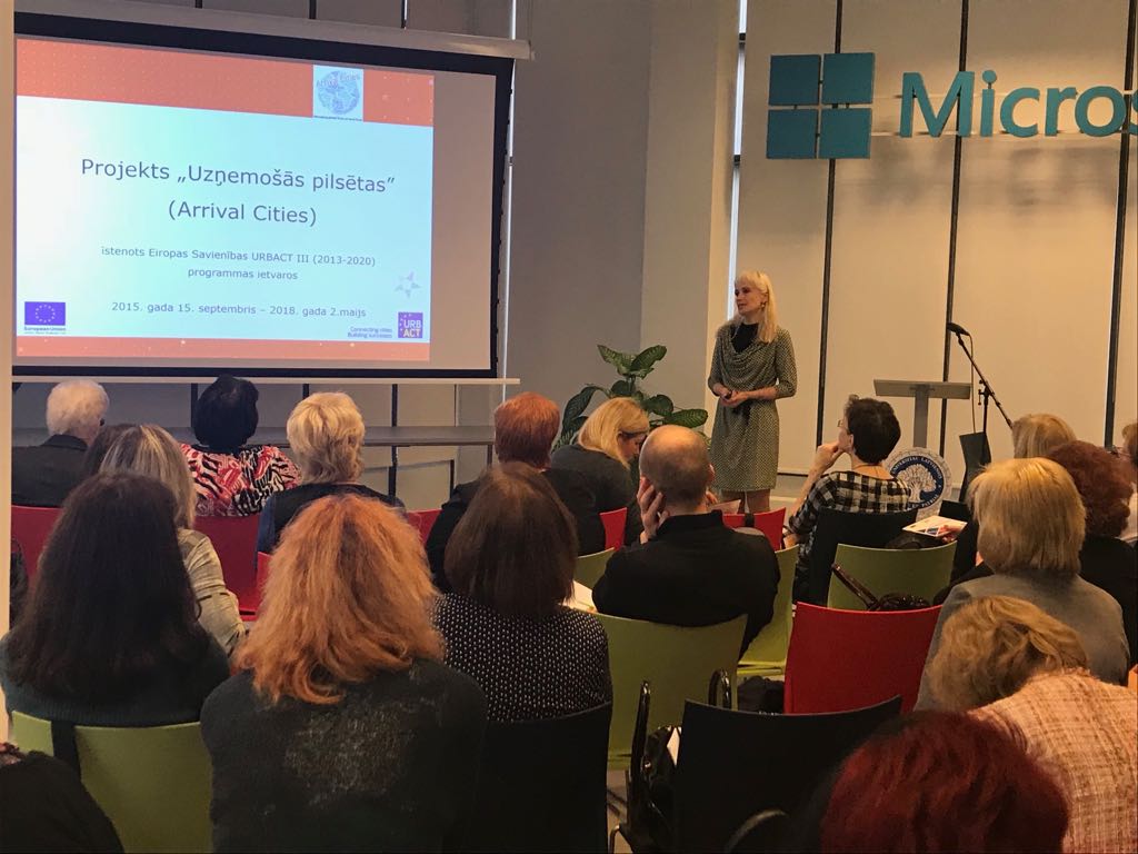 Vietējā rīcības plāna projekta prezentācija Rīgas skolotājiem un izglītības darbiniekiem