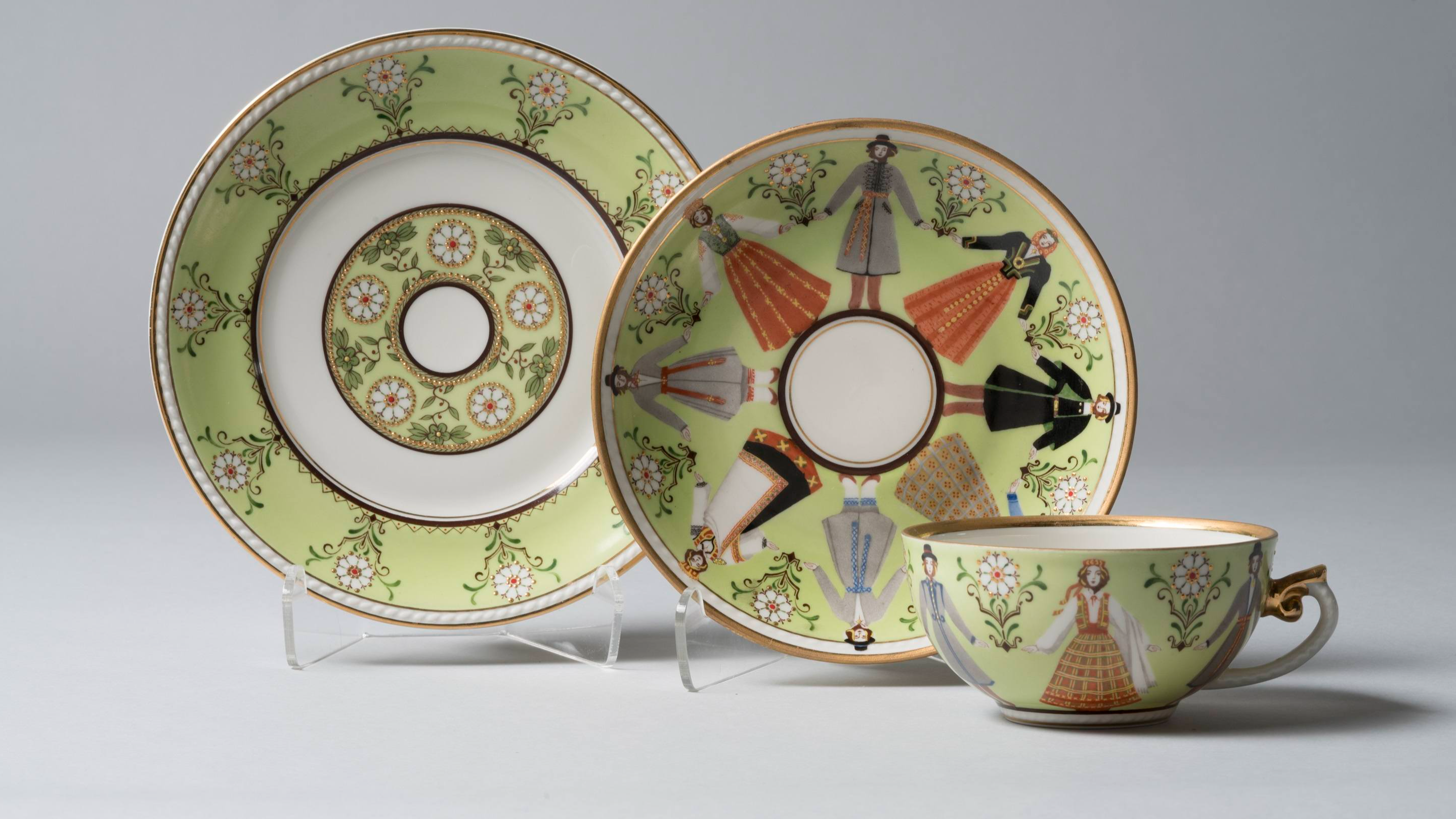 Rīgas Porcelāna muzejā būs skatāma krājuma izstāde “Rakstu rakstiem izrakstīts”