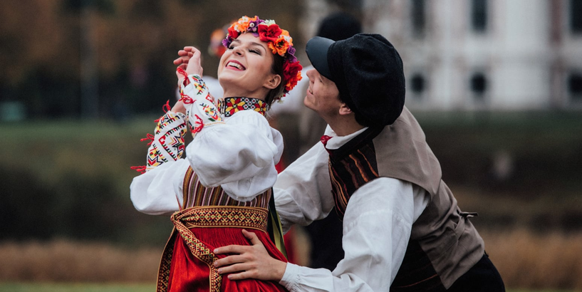 Dejas uzvedums Skroderdienas būs!