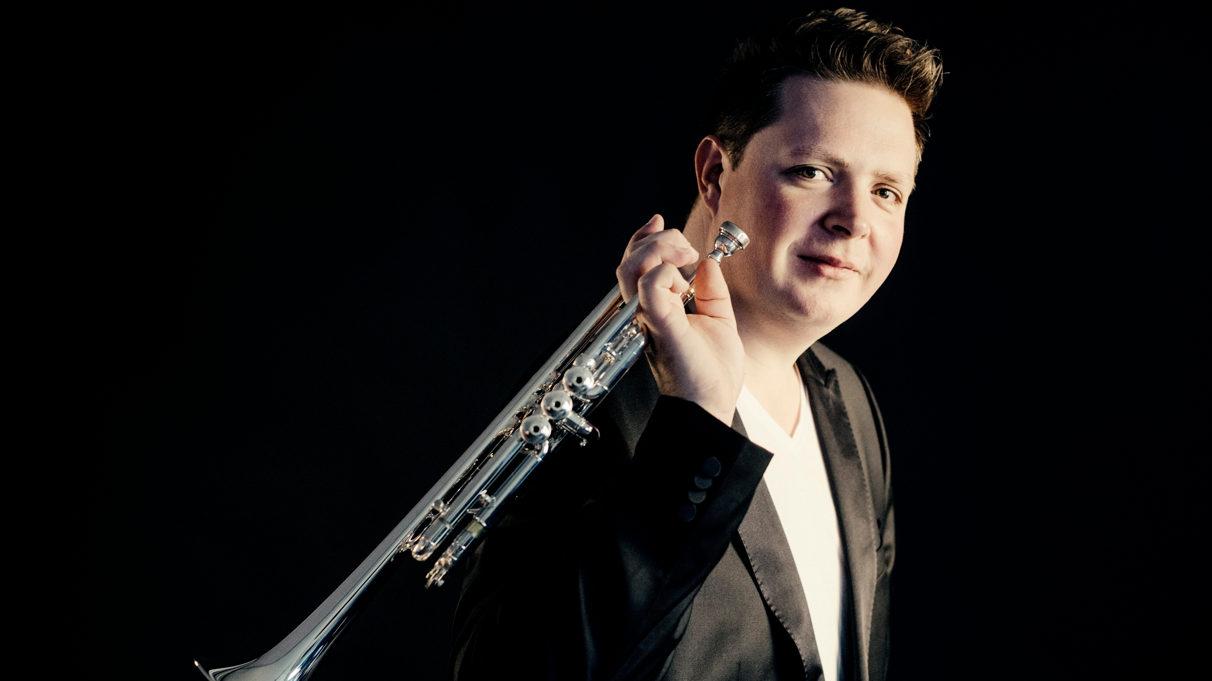 Franču trompetists Romāns Lelē un “Sinfonietta Rīga” satiekas festivālā “Vīnes klasika”