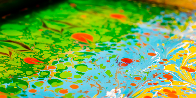 Rātsnamā izstādīs ebru tehnikā veidotus mākslas darbus