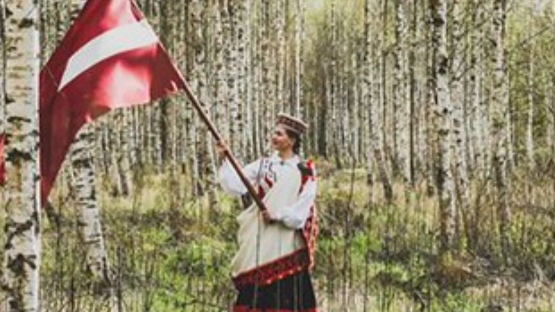 Virtuālā gājiena tautastērpos fotogrāfijas apskatāmas vienkopus