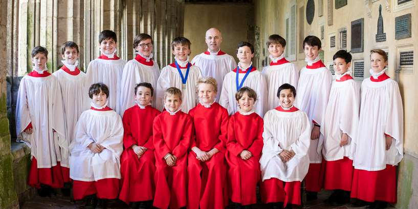 Rīgā koncertēs Vinčesteras koledžas Kapelas zēnu koris 
