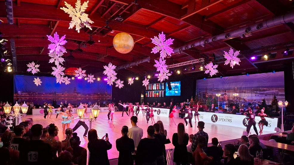Latvijas sporta deju pāriem uzvaras un godalgotas vietas “Baltic Grand Prix 2025”