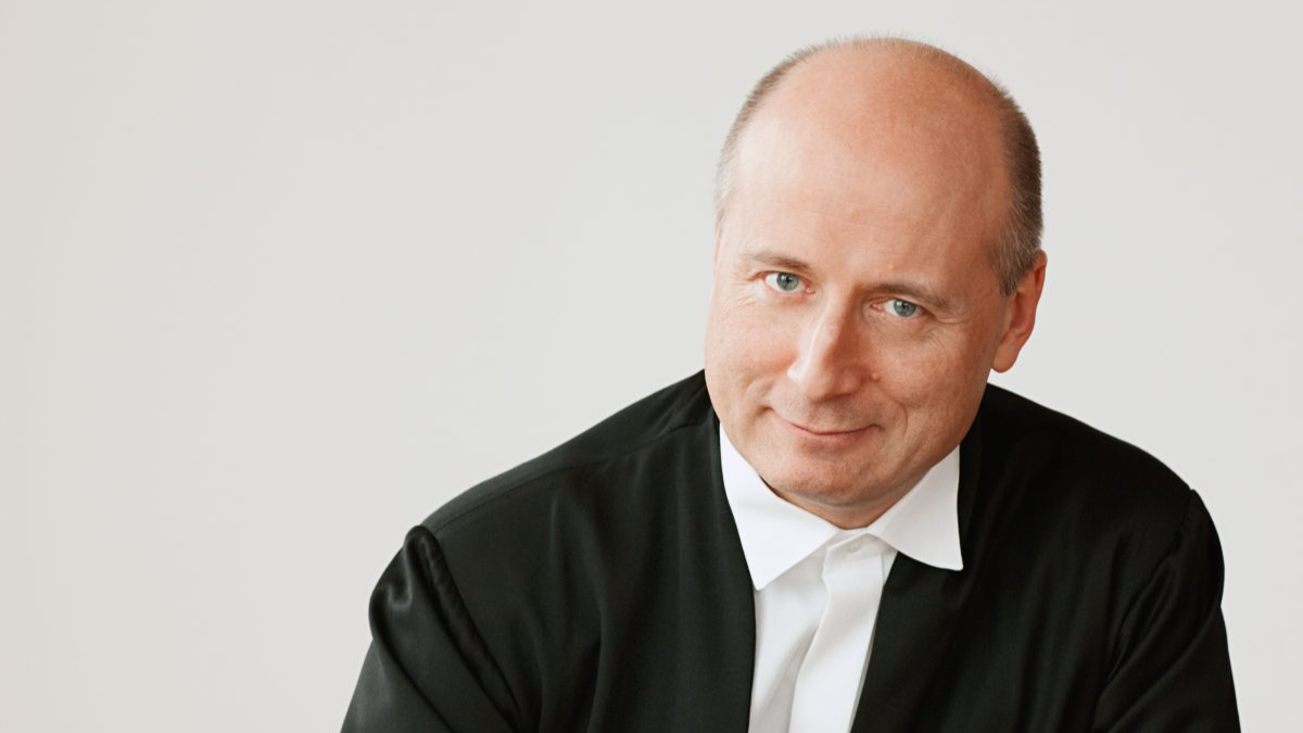 Sinfonietta Rīga pasaulslavenā igauņu diriģenta Pāvo Jervi vadībā atklās Pērnavas mūzikas festivālu