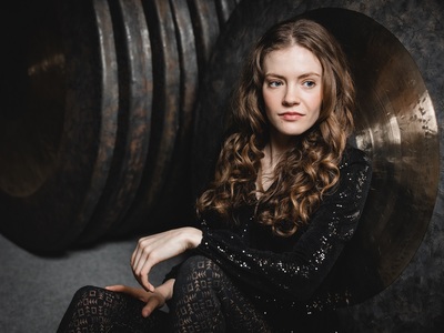 WINDSTREAM nosl?gums_perkusioniste Adelaide Ferj?ra_publicit?tes foto.jpg