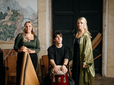 TRIO AMBER 25.I.jpeg