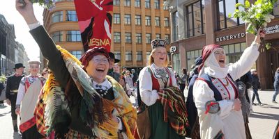 Pasākums "Uzvelc tautastērpu par godu Latvijai"