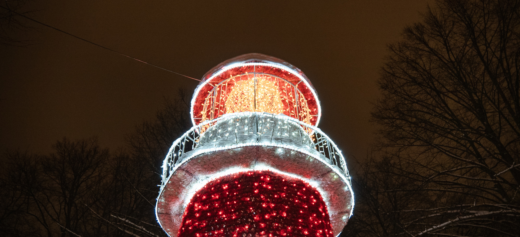Gaisma objekts Neatkarības laukumā