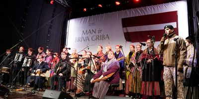 Spēka dziesmas Strēlnieku laukumā