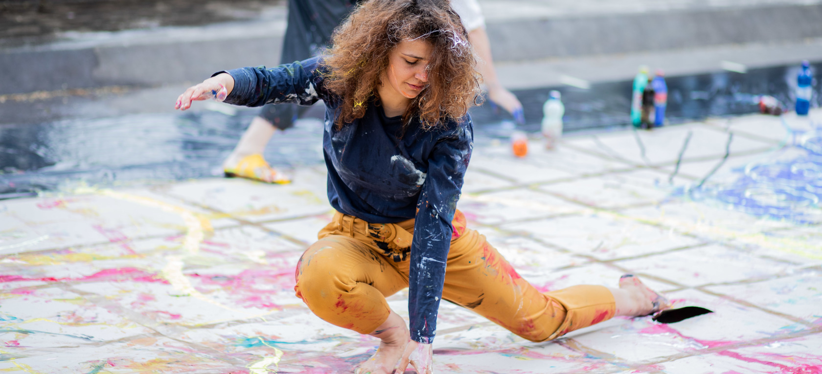 Ziedoņdārzā svētkos LKA Latvijas Kultūras koledžas studentu un pasniedzēju veidotais pasākums