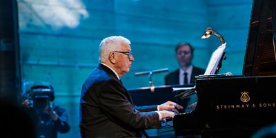 Raimonda Paula koncertprogramma “Un vairāk par mirkli mums neiegūt”