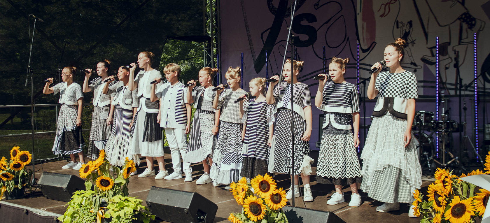 Nordeķu parkā notika svētki ģimenēm “Mana Rīga – rotaļīga”
