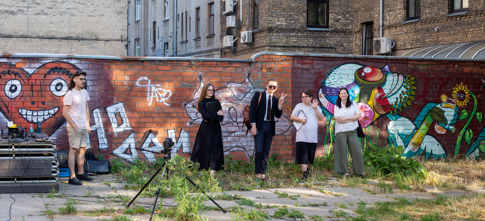 Tiešsaistes lasījumu cikls “Pilsēta un mēs”