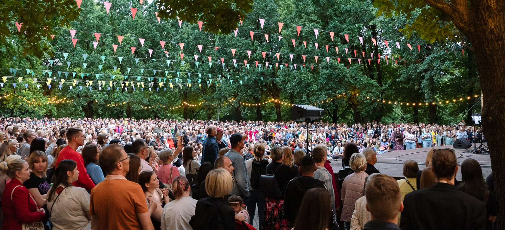 Vērmanes dārza estrādē - Imanta Kalniņa dziesmu vakars