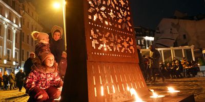 Dzīvā uguns Doma laukumā