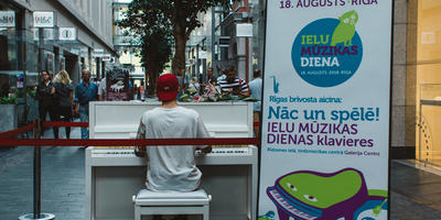 Rīdziniekus un viesus Rīgas svētkos priecēja 8. “Ielu mūzikas diena”