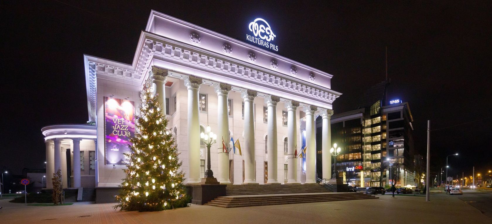 Svētku egles pilsētā