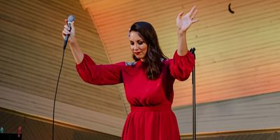 Aijas Vītoliņas koncerts Vērmanes dārzā