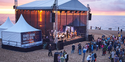  “Senās uguns nakts” norises Rīgā, Vakarbuļļu pludmalē