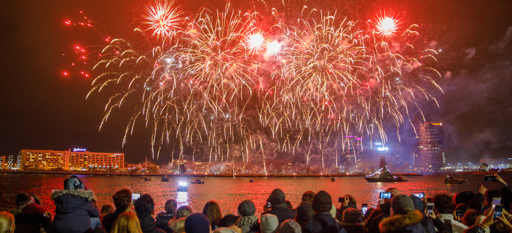 Svētku uguņošana 11. novembra krastmalā