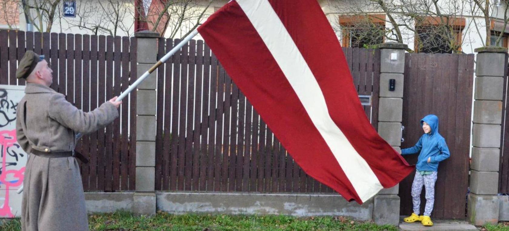 Performatīvi muzikāli gājieni “Rīta junda” - sveiciens svētkos