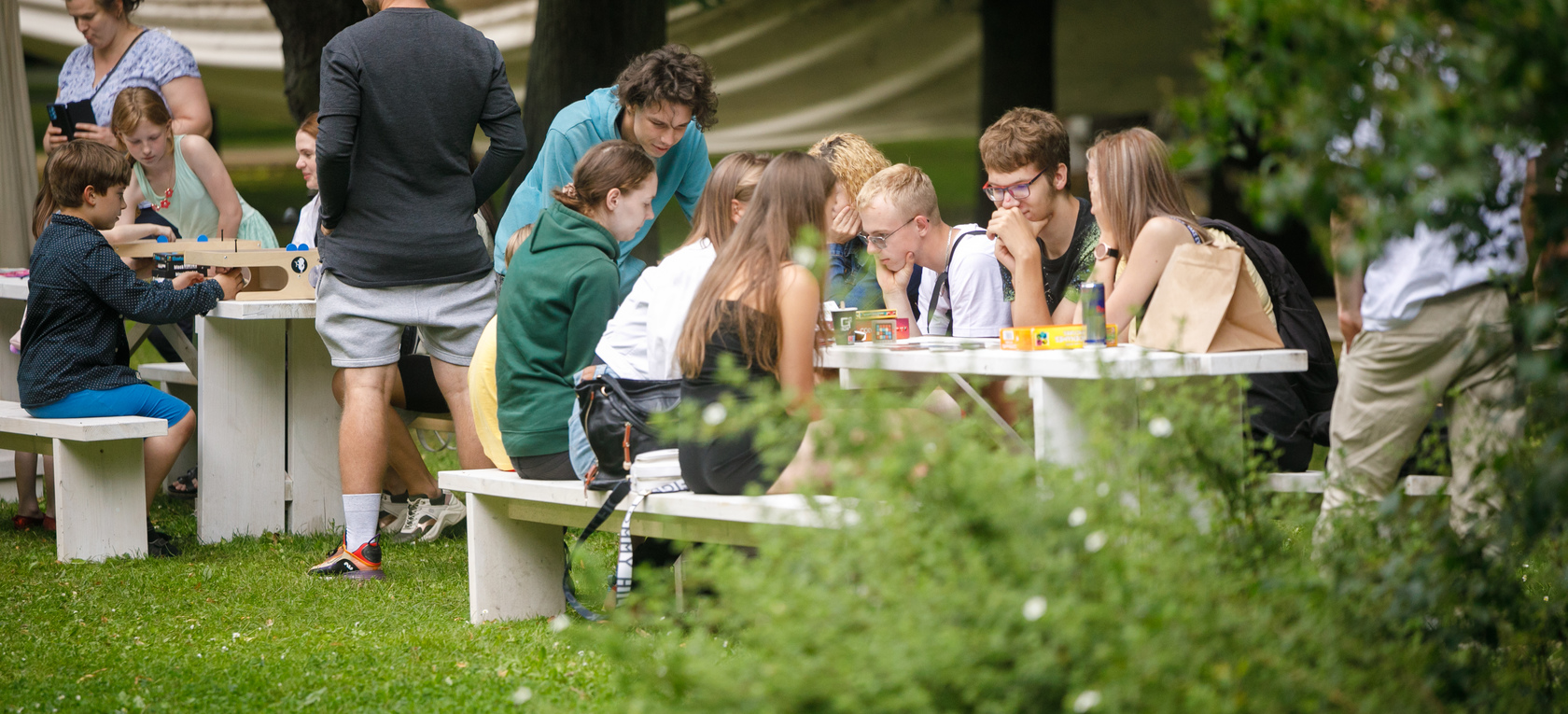 Spēles Viesturdārzā