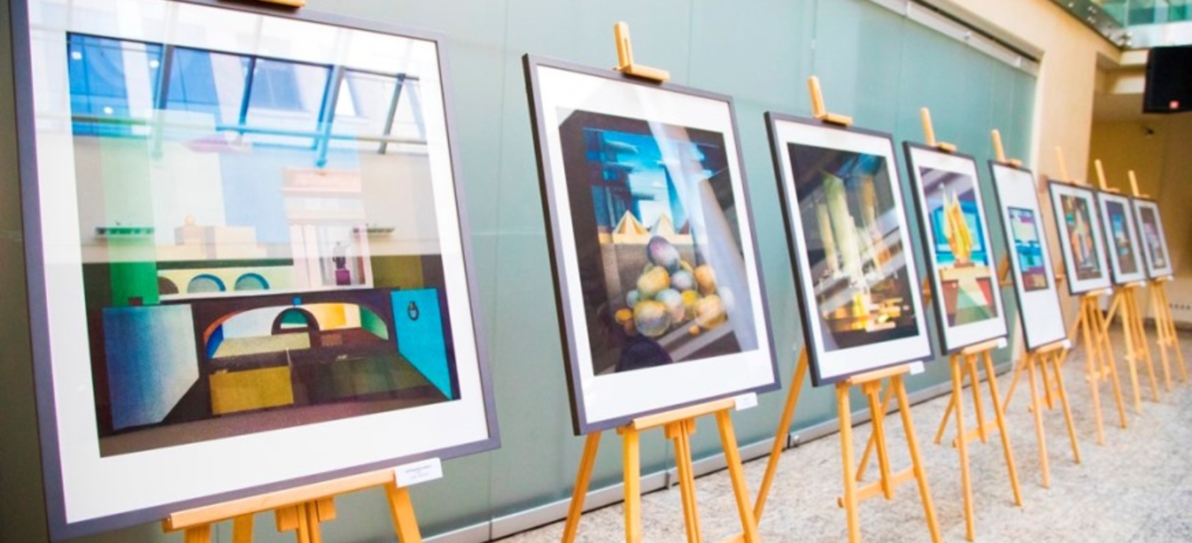 Rātsnamā apskatāma mākslinieka Roma Bēma darbu izstāde „Pasaules apceres”