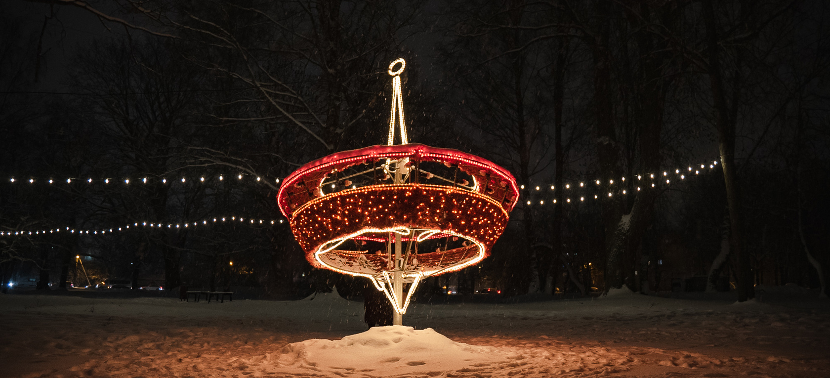 Gaismas noformējums Arkādija parkā un Ēbelmuižas parkā