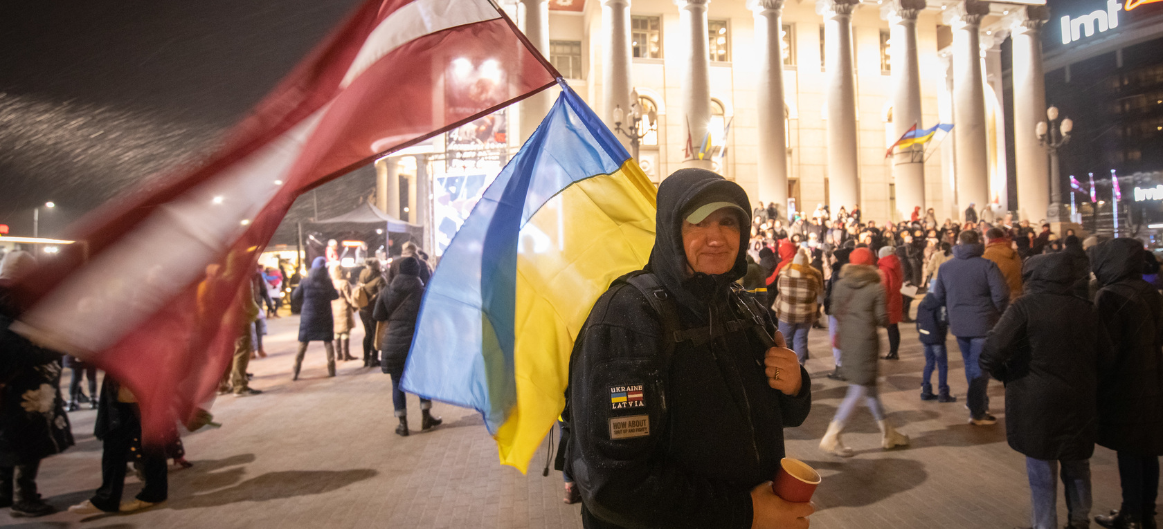 Dzīvā uguns laukumā pie VEF Kultūras pils 