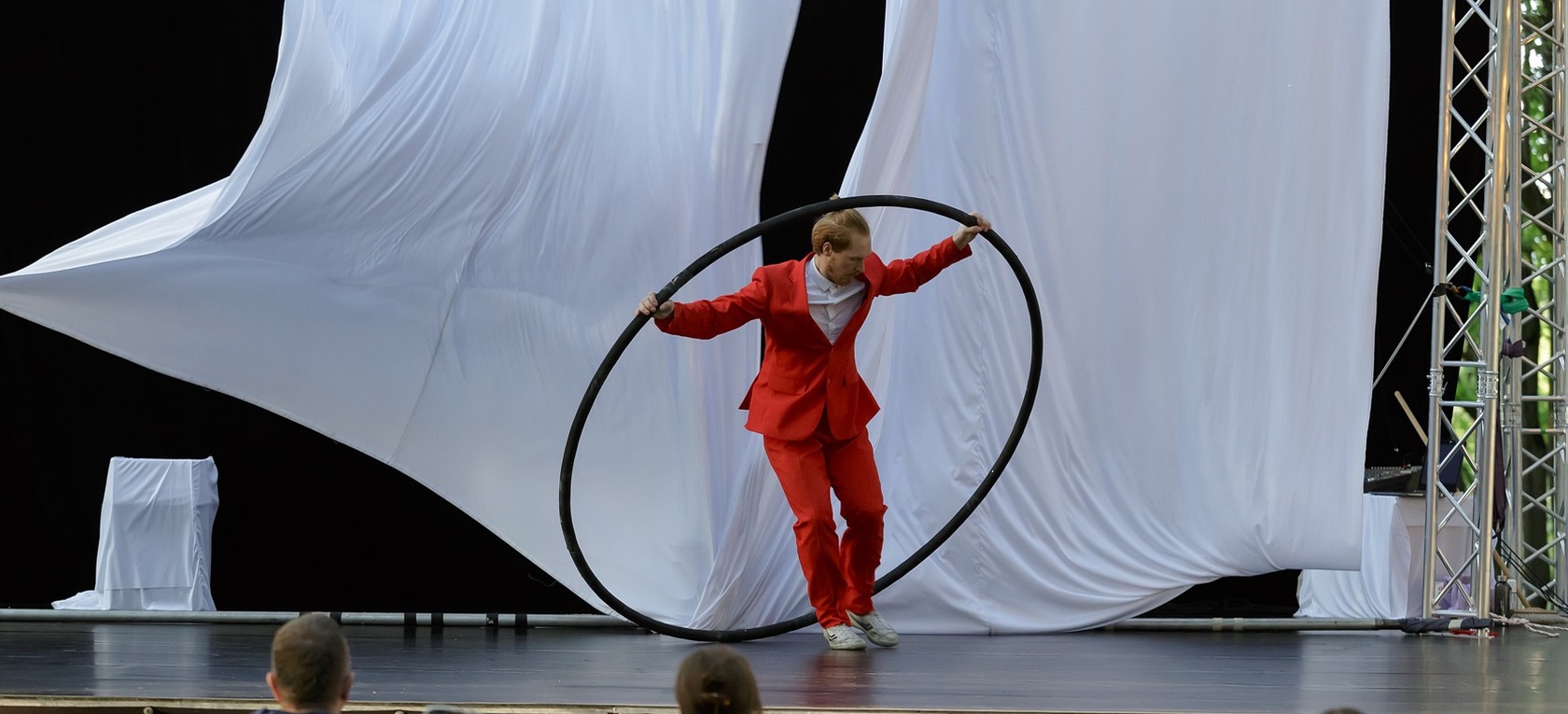 Laikmetīgā cirka un ielu mākslas festivāls "Re Rīga!" 2021