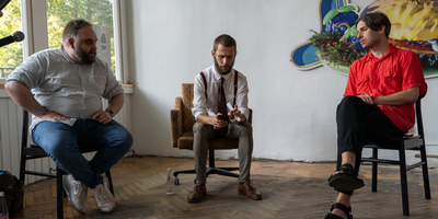 Klusumu, šeit notiek saruna! … par sabiedrību