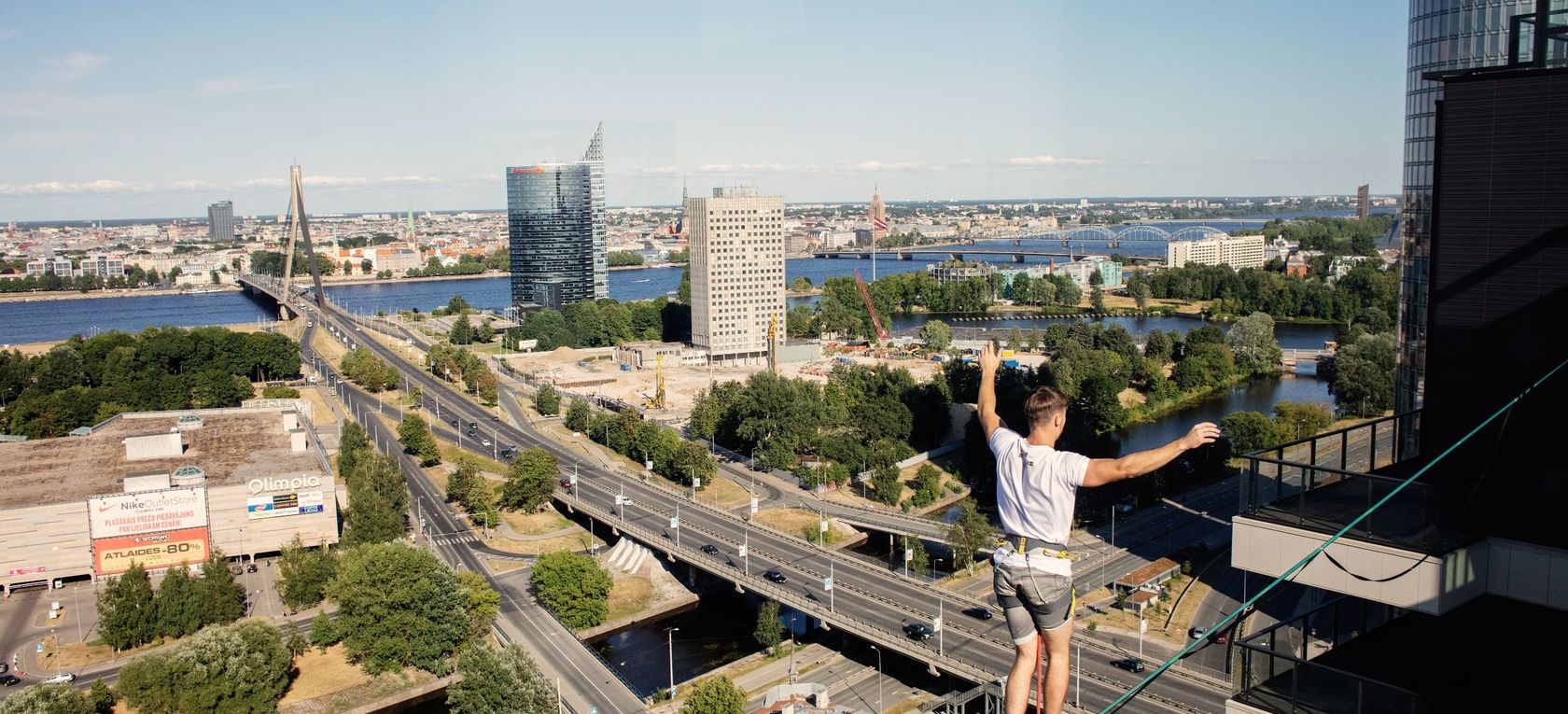  "Paskat, augšā cilvēks staigā!" - Filozofu rezidence