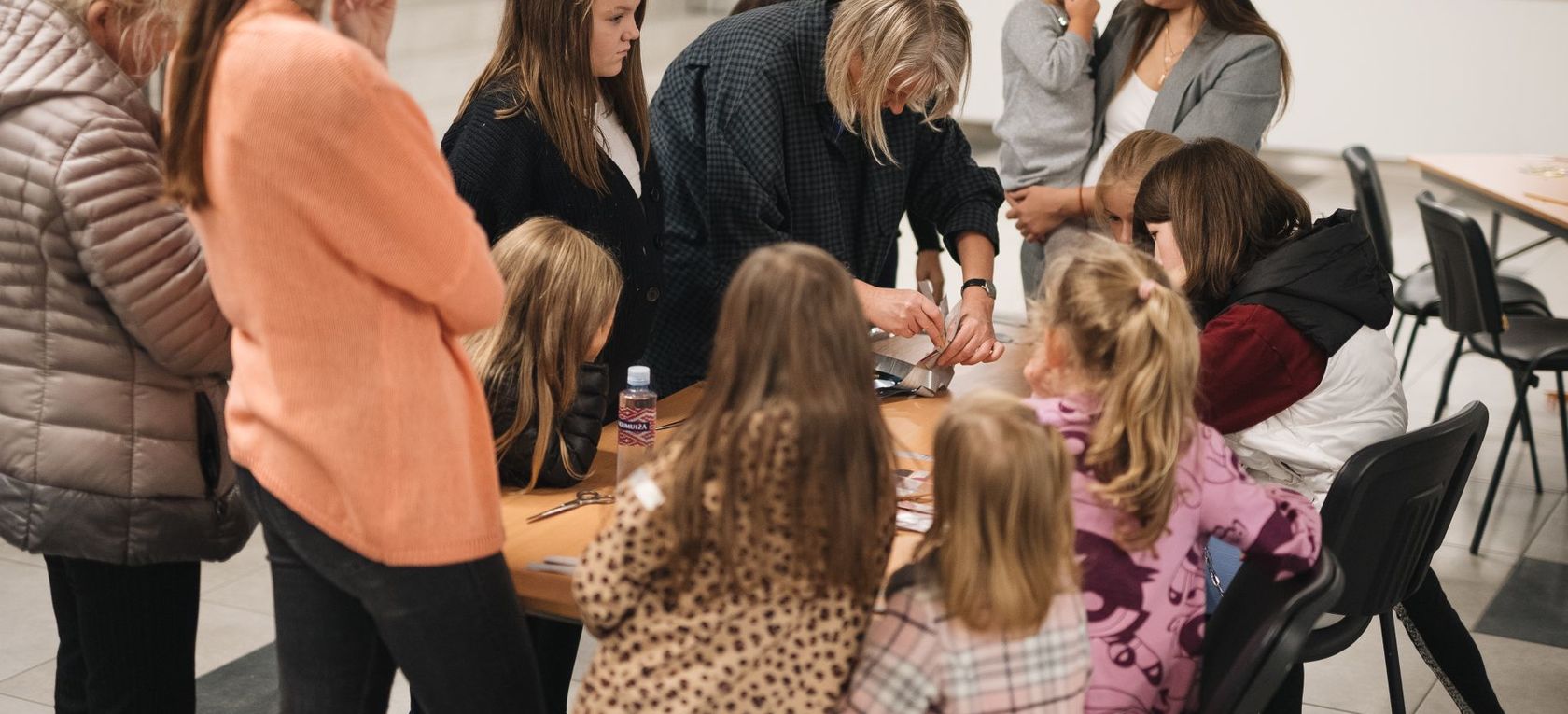 Radoša darbnīca kopā ar mākslinieci Ināru Gauju 
