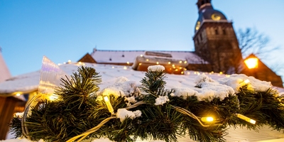 Pirmā Adventa egle tika iedegta Doma laukumā