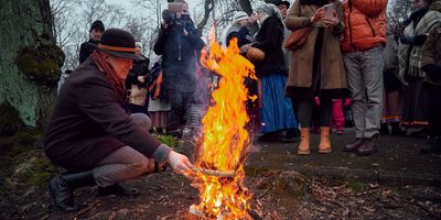 Lielās dienas saules sagaidīšanas rituāli Arkādijas parkā